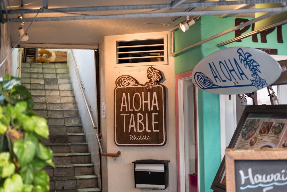 ALOHA TABLE Waikiki
